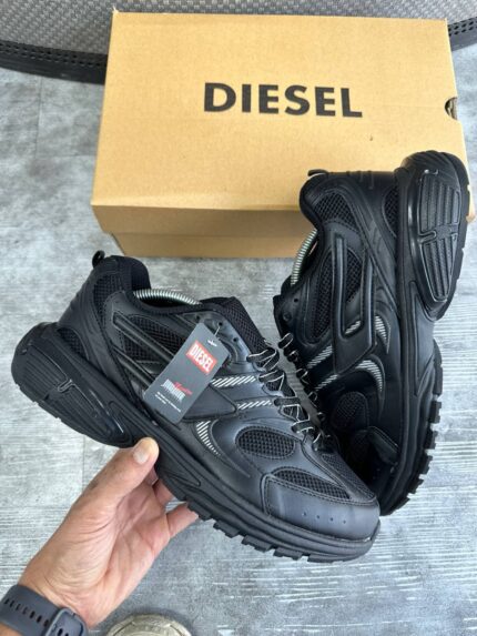 کتونی سایز بزرگ مدل Diesel مشکی